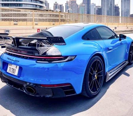 Porsche 911 4 GTS 2024 — аренда в Дубае — фото 6