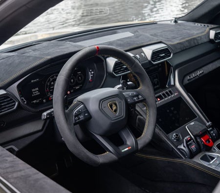Lamborghini Urus Performante 2023 in Dubai — photo 3