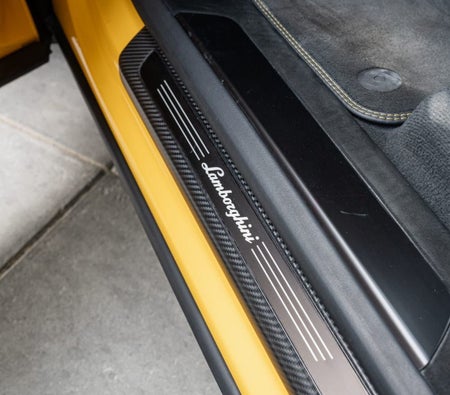 Lamborghini Urus Performante 2023 in Dubai — photo 10