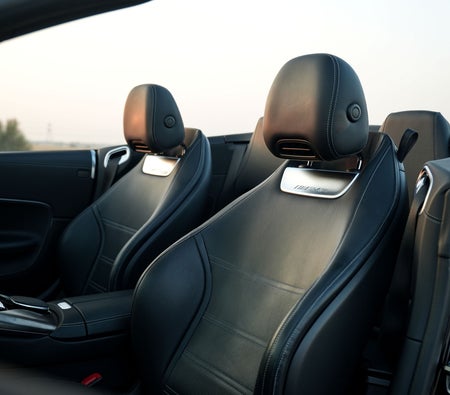 Mercedes-Benz SL43 AMG 2023 — аренда в Дубае — фото 8