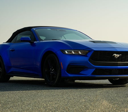 Ford Mustang Convertible 2024 — аренда в Дубае — фото 3