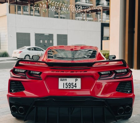Chevrolet Corvette C8 Stingray Convertible 2024 — аренда в Дубае — фото 4