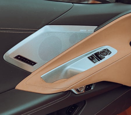 Chevrolet Corvette C8 Stingray Convertible 2024 — аренда в Дубае — фото 7