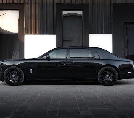 Rolls-Royce Phantom 2024 — аренда в Дубае — фото 10