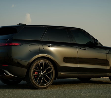 Land Rover Range Rover Sport Dynamic 2024 in Abu Dhabi — photo 4