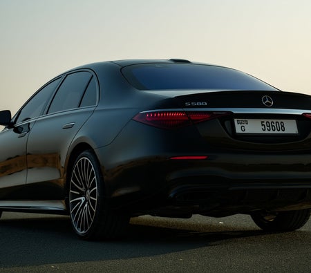 Mercedes-Benz S580 2024 in Abu Dhabi — photo 4