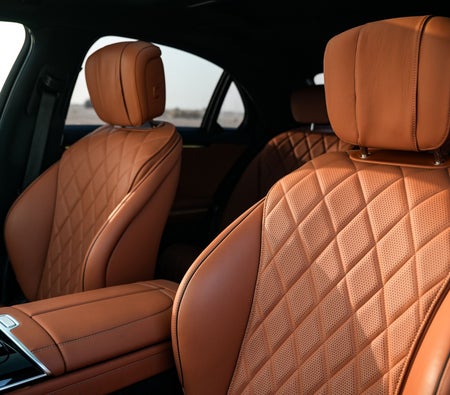Mercedes-Benz S580 2024 in Abu Dhabi — photo 9