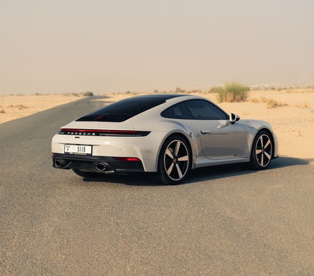Porsche 911 Carrera 2026 in Abu Dhabi — photo 5