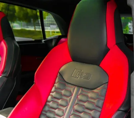 Audi RS Q8 2022 — аренда в Дубае — фото 7