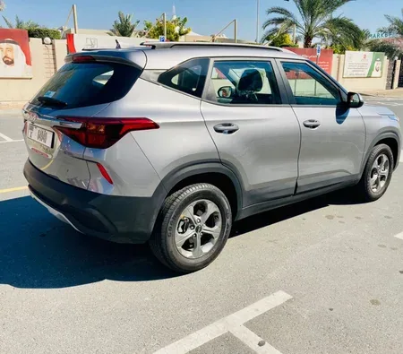 Kia Seltos 2022 in Dubai — photo 5