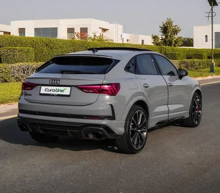 Audi RS Q3 2022 in Dubai — photo 5