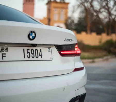 BMW 330i 2020 in Dubai — photo 8
