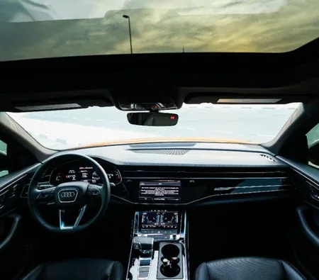 Audi Q8 2021 in Dubai — photo 4