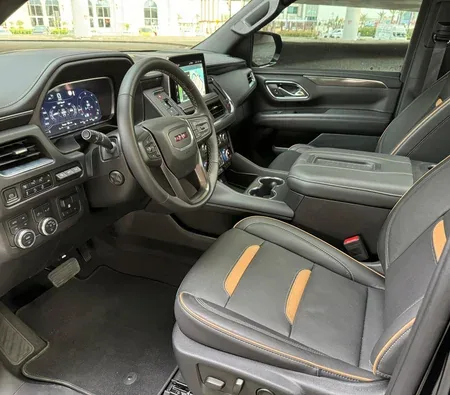 GMC Yukon AT4 2023 in Dubai — photo 2