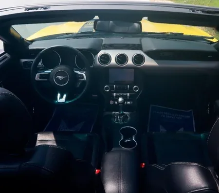 Ford Mustang EcoBoost Convertible V4 2020 in Dubai — photo 4