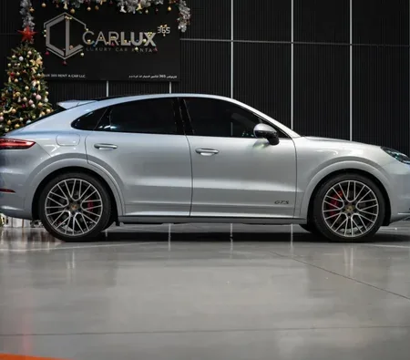 Porsche Cayenne GTS 2023 in Dubai — photo 7