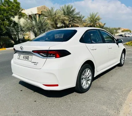 Toyota Corolla 2023 — аренда в Дубае — фото 4