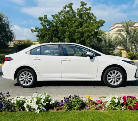 Toyota Corolla 2023 — аренда в Дубае — фото 7