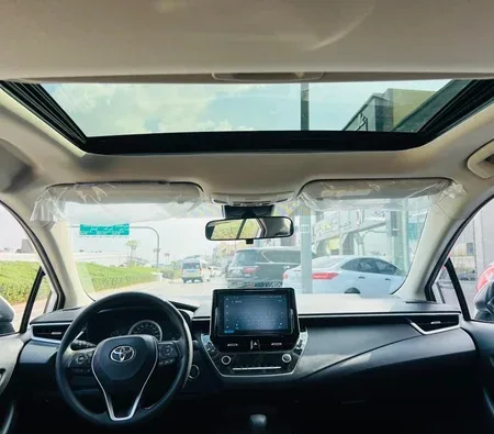 Toyota Corolla 2023 — аренда в Дубае — фото 8