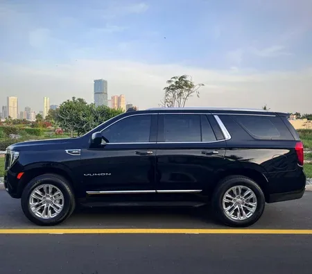 GMC Yukon 2023 in Dubai — photo 3