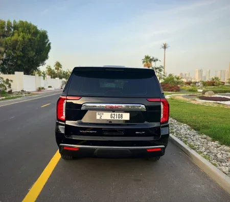 GMC Yukon 2023 in Dubai — photo 5