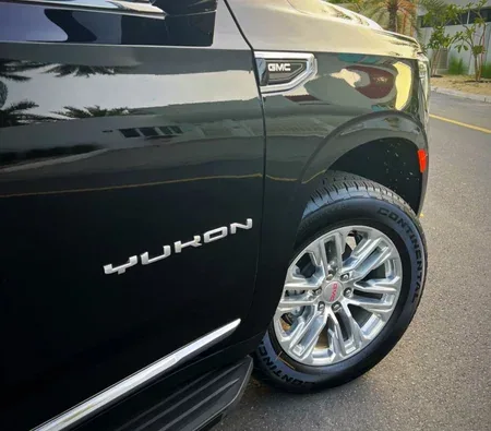 GMC Yukon 2023 in Dubai — photo 8