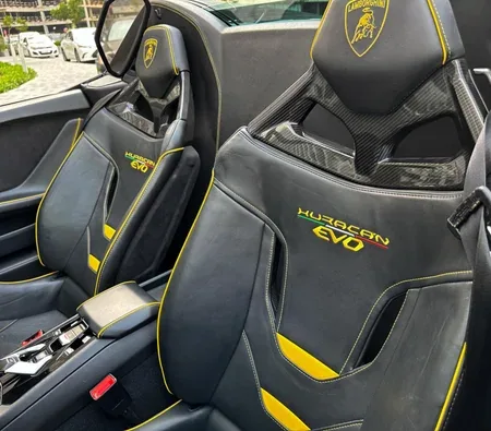 Lamborghini Huracan Evo Spyder 2022 in Dubai — photo 10