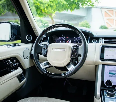 Land Rover Range Rover Vogue HSE V6 2020 in Dubai — photo 8