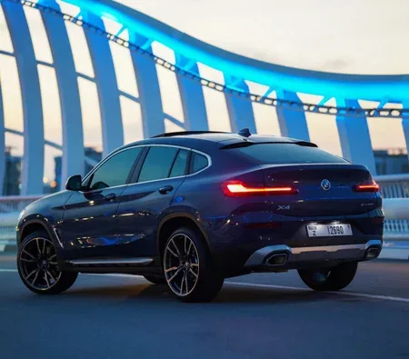BMW X4 2022 in Dubai — photo 5