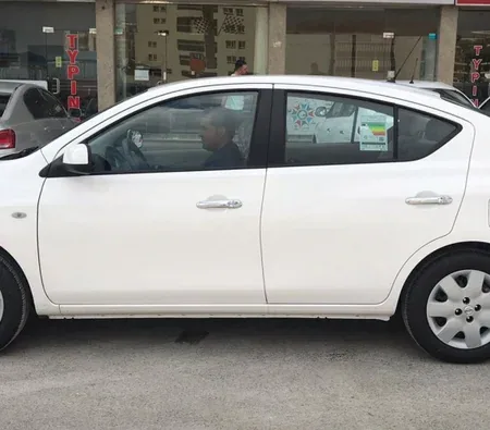 Nissan Sunny 2023 in Dubai — photo 3