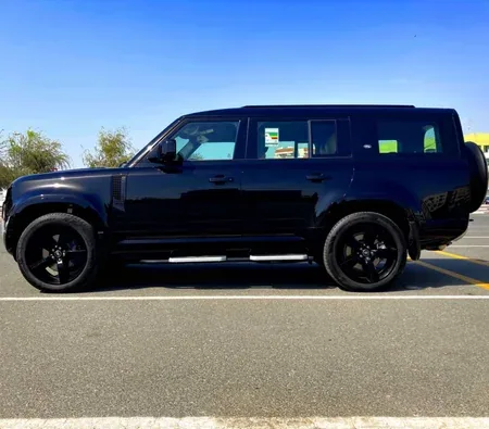 Land Rover Defender V6 2023 — аренда в Дубае — фото 3