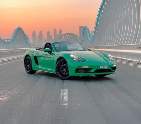 Porsche 718 Boxster 2023 напрокат в Дубае