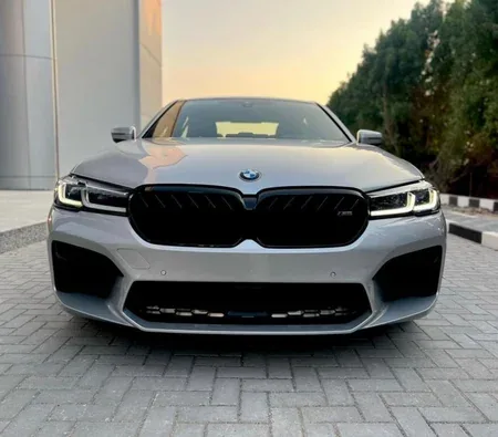 BMW 530i 2021 in Dubai — photo 3