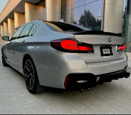 BMW 530i 2021 in Dubai — photo 4