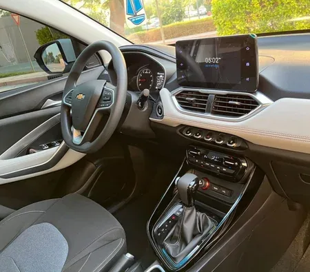 Chevrolet Captiva 2023 in Dubai — photo 6