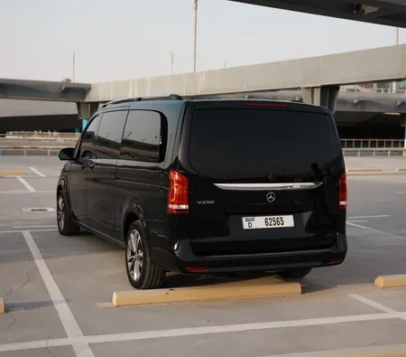 Mercedes-Benz V250 2022 in Dubai — photo 9