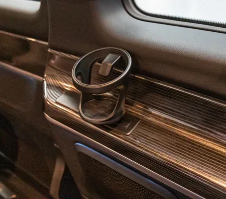 Mercedes-Benz V250 2022 in Dubai — photo 10