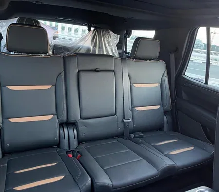 GMC Yukon AT4 2023 in Dubai — photo 7