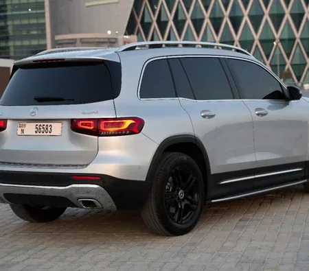 Mercedes-Benz GLB 250 2020 in Dubai — photo 4