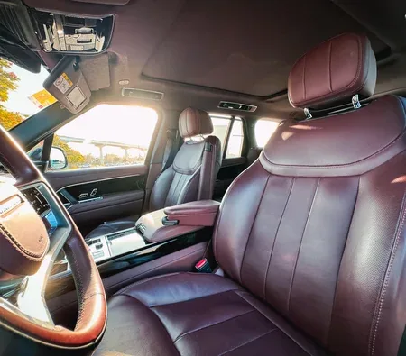 Land Rover Range Rover Vogue HSE V8 2023 in Dubai — photo 2