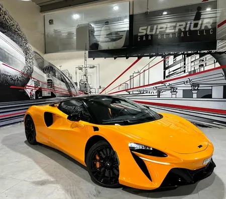 McLaren Artura 2023 in Dubai — photo 7