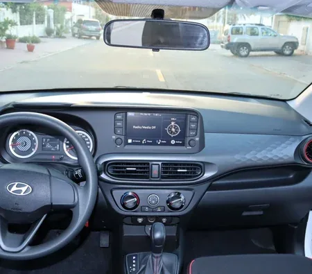 Hyundai i10 Grand 2024 — аренда в Дубае — фото 8