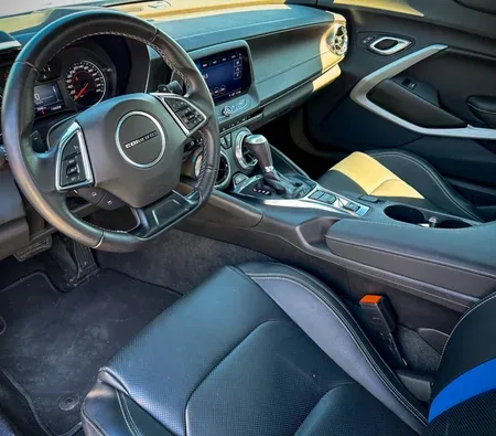 Chevrolet Camaro RS Coupe V6 2023 in Dubai — photo 3