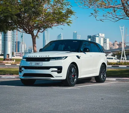 Land Rover Range Rover Sport HSE V6 2023 in Dubai — photo 3