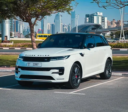 Land Rover Range Rover Sport HSE V6 2023 in Dubai — photo 8