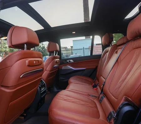 BMW X7 M-Kit 2023 — аренда в Дубае — фото 4