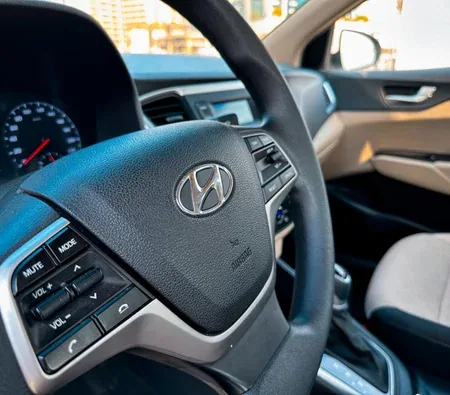 Hyundai Accent 2023 in Sharjah — photo 3