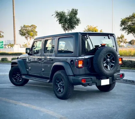 Jeep Wrangler 2021 in Sharjah — photo 5
