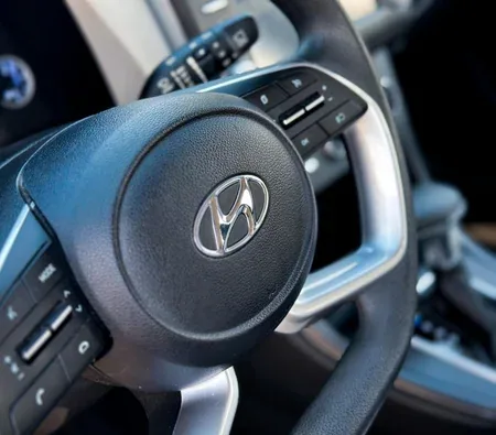 Hyundai Creta 5 Seater 2022 in Sharjah — photo 9