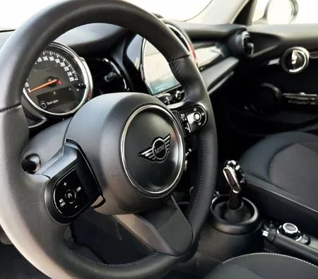 Mini Cooper 2022 — аренда в Шардже — фото 10